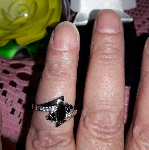 & Other Stories Jewelry - Black Rhinestone18k white gp,nwot.
